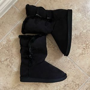 Old Navy Black Furry Boots for kids Size 3